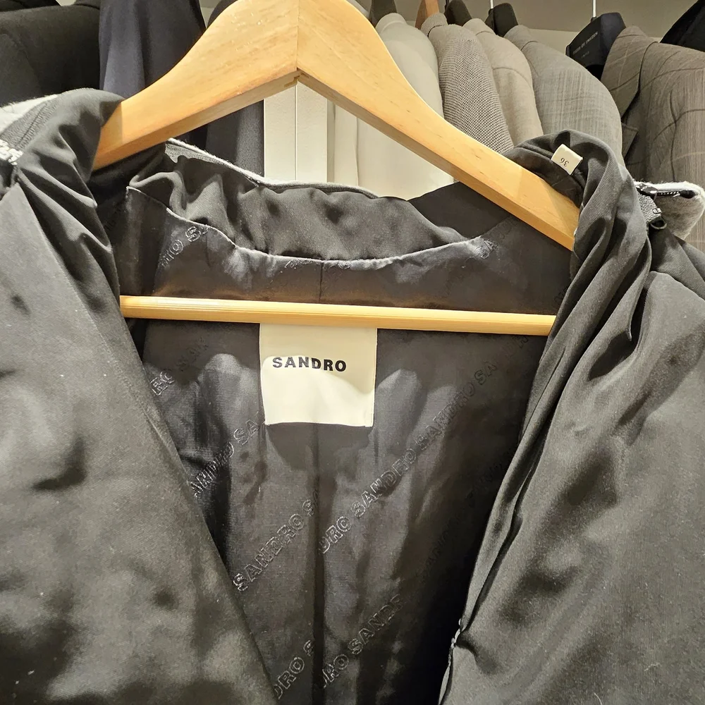 Sandro Black Blazer With Studded hoodie - Picture 4 of 6